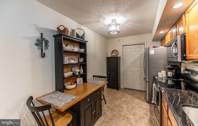 305 BRANDON, Norristown, PA 19403