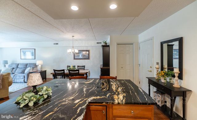 305 BRANDON, Norristown, PA 19403