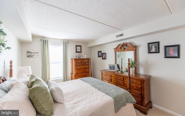 305 BRANDON, Norristown, PA 19403