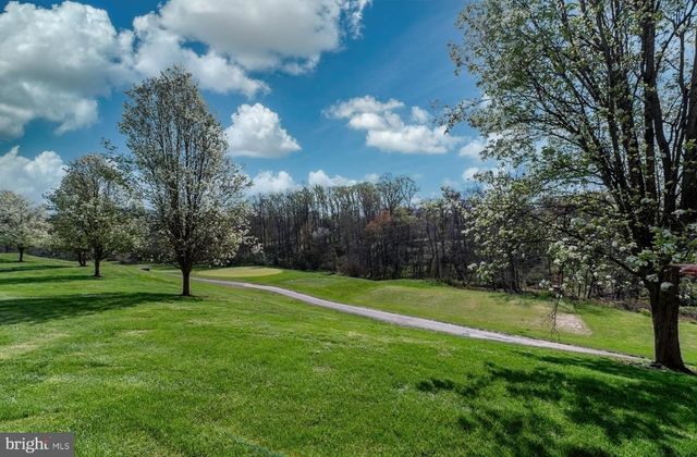 305 BRANDON, Norristown, PA 19403