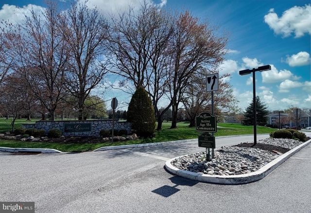 305 BRANDON, Norristown, PA 19403