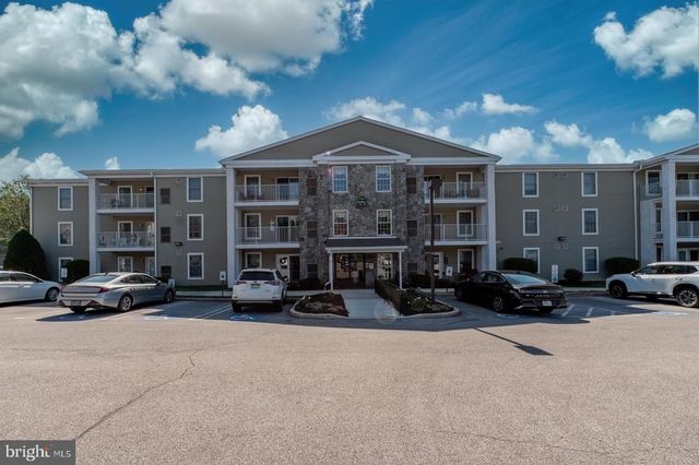 305 BRANDON, Norristown, PA 19403