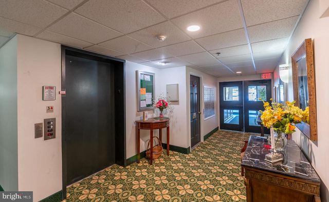 305 BRANDON, Norristown, PA 19403