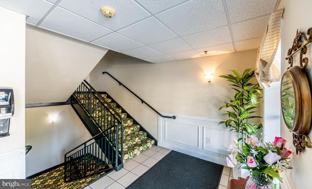 305 BRANDON, Norristown, PA 19403