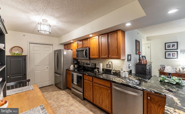 305 BRANDON, Norristown, PA 19403