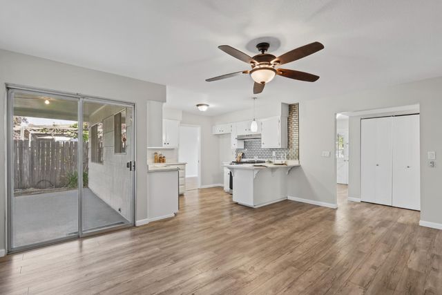 5701 Revelstok Dr, Sacramento, CA 95842