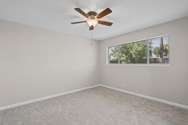 5701 Revelstok Dr, Sacramento, CA 95842