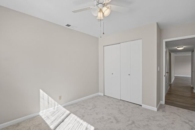 5701 Revelstok Dr, Sacramento, CA 95842