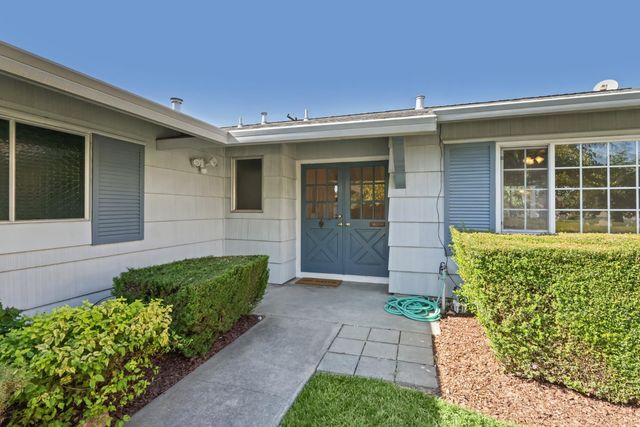 5701 Revelstok Dr, Sacramento, CA 95842