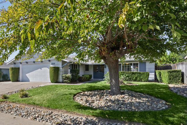 5701 Revelstok Dr, Sacramento, CA 95842