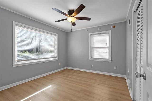 7550 State Line Road, Prairie Village, KS 66208