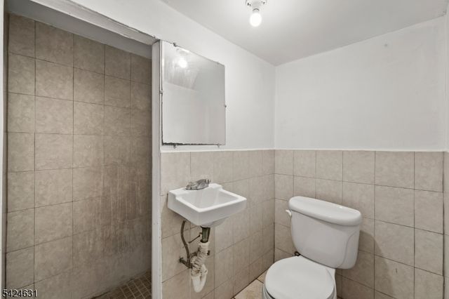 334 Brook Ave, Passaic City, NJ 07055