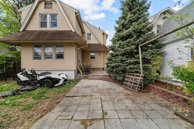 334 Brook Ave, Passaic City, NJ 07055