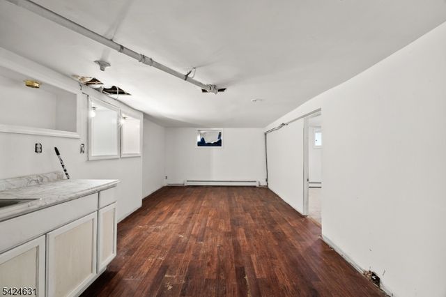 334 Brook Ave, Passaic City, NJ 07055