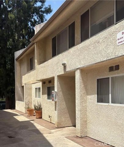 7651 Reseda 12, Reseda, CA 91335