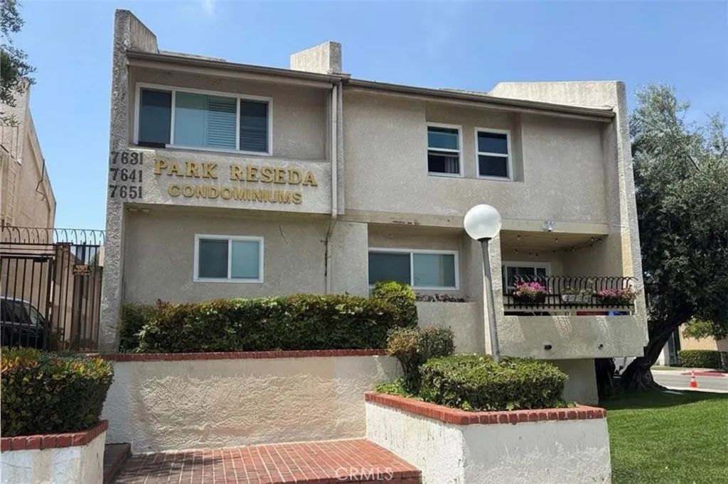 7651 Reseda 12, Reseda, CA 91335