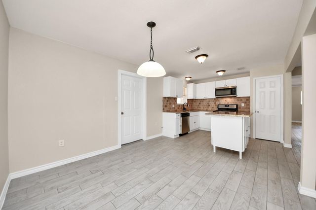 11915 Binghampton Drive, Houston, TX 77089