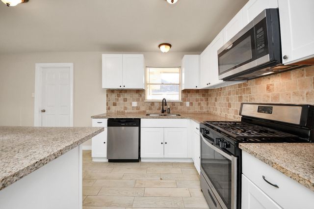 11915 Binghampton Drive, Houston, TX 77089