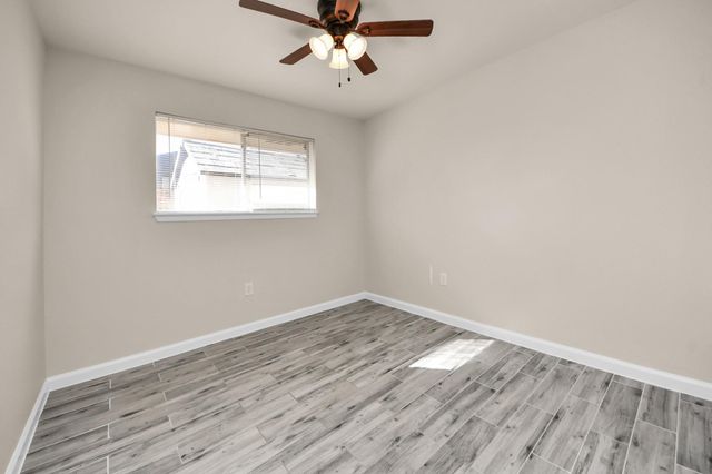 11915 Binghampton Drive, Houston, TX 77089