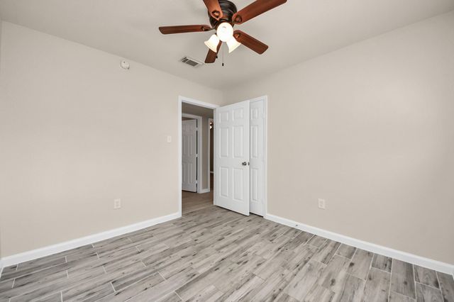 11915 Binghampton Drive, Houston, TX 77089