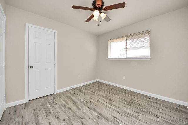 11915 Binghampton Drive, Houston, TX 77089