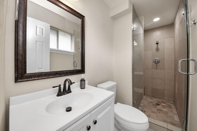 11915 Binghampton Drive, Houston, TX 77089