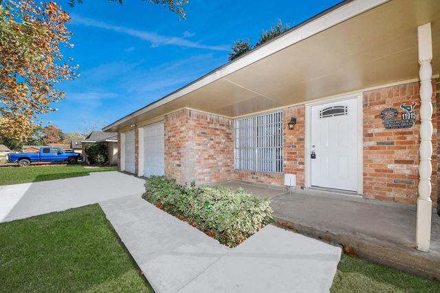 11915 Binghampton Drive, Houston, TX 77089