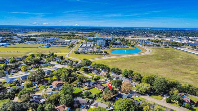 11915 Binghampton Drive, Houston, TX 77089