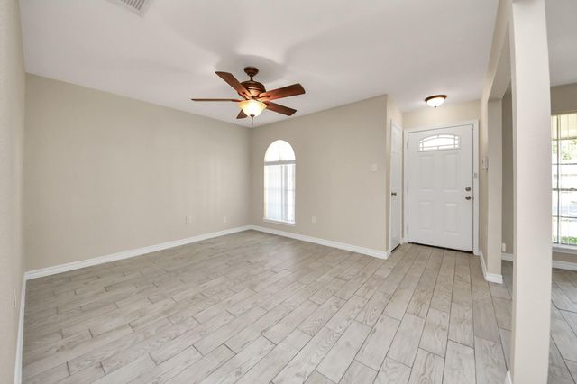 11915 Binghampton Drive, Houston, TX 77089