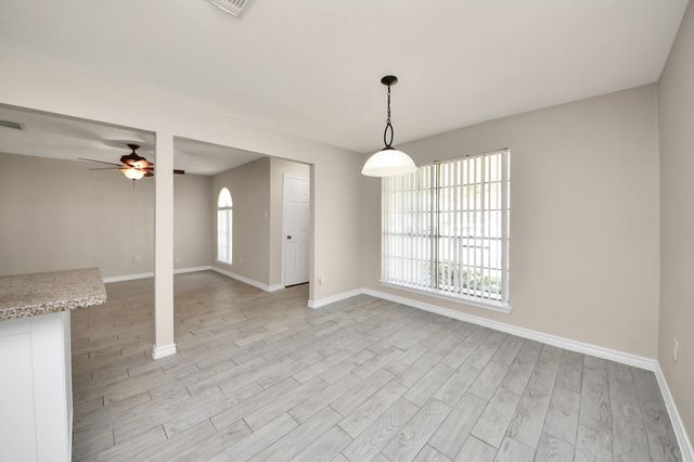 11915 Binghampton Drive, Houston, TX 77089