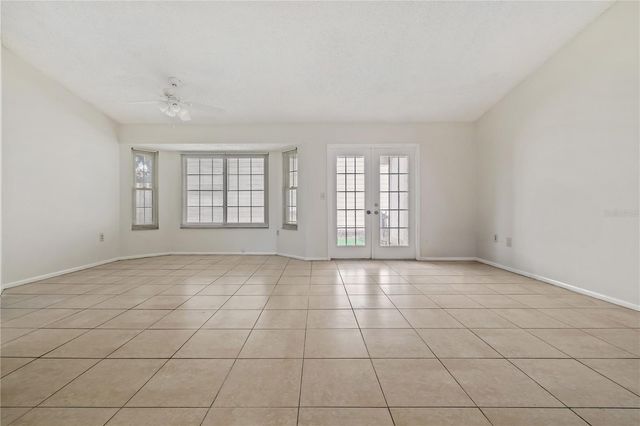 7607 GLADES COURT, Tampa, FL 33637