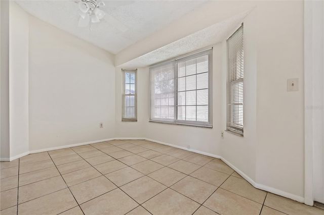 7607 GLADES COURT, Tampa, FL 33637