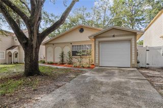 7607 GLADES COURT, Tampa, FL 33637