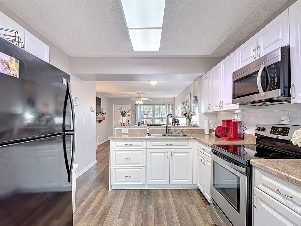 Image 13 of property listing at 7828 HARDWICK DRIVE 916, New Port Richey, FL 34653