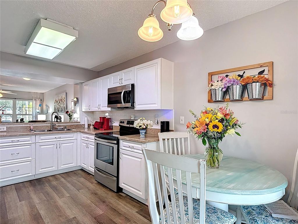 Image 16 of property listing at 7828 HARDWICK DRIVE 916, New Port Richey, FL 34653