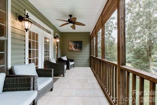 110 Mandy Lane, Tryon, NC 28782