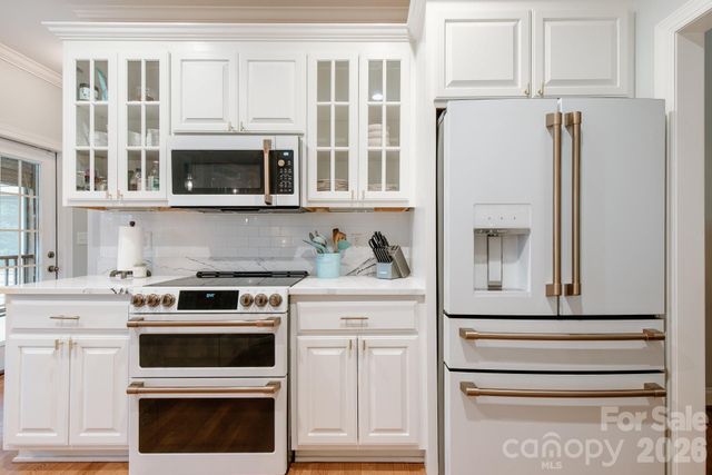 110 Mandy Lane, Tryon, NC 28782