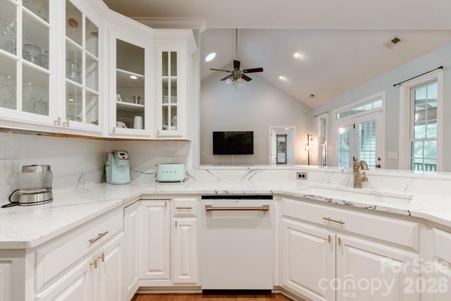 110 Mandy Lane, Tryon, NC 28782