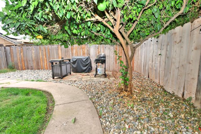 1196 Hunn Rd, Yuba City, CA 95991