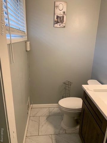 20196 McIntyre Street, Detroit, MI 48219