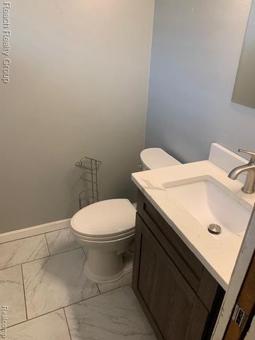 20196 McIntyre Street, Detroit, MI 48219