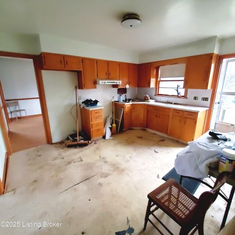 2013 Old Hickory Rd, Louisville, KY 40299