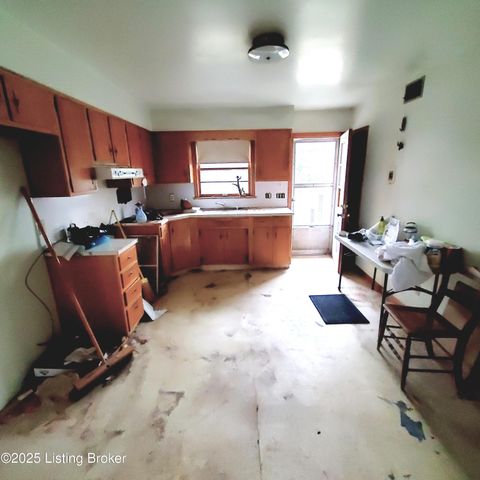 2013 Old Hickory Rd, Louisville, KY 40299