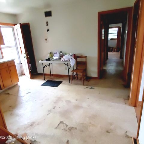 2013 Old Hickory Rd, Louisville, KY 40299