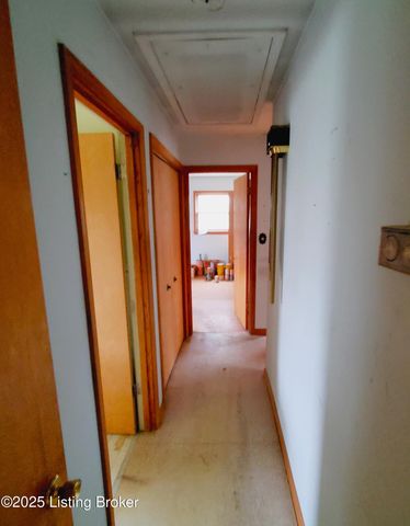 2013 Old Hickory Rd, Louisville, KY 40299