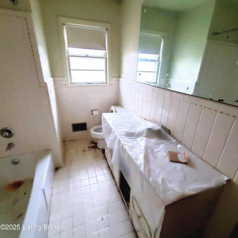 2013 Old Hickory Rd, Louisville, KY 40299