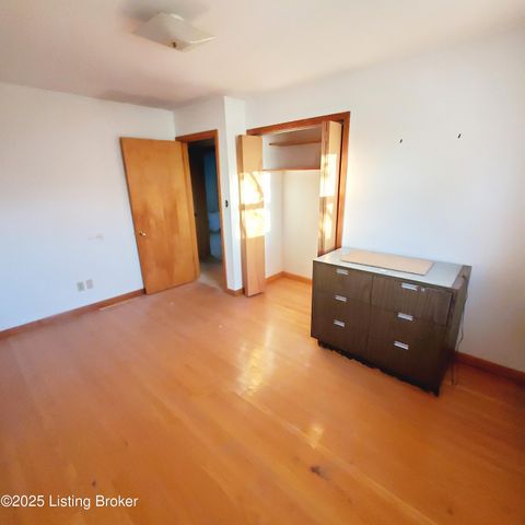 2013 Old Hickory Rd, Louisville, KY 40299