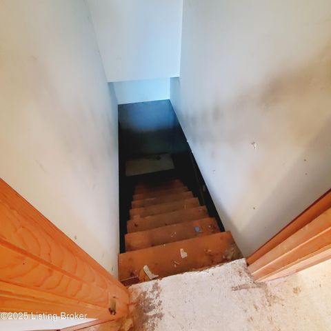 2013 Old Hickory Rd, Louisville, KY 40299