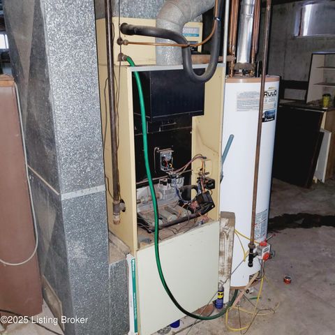 2013 Old Hickory Rd, Louisville, KY 40299