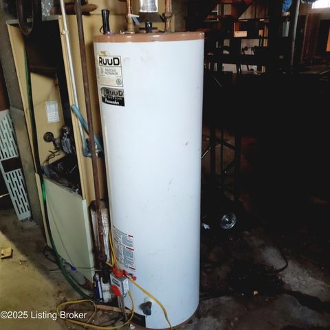 2013 Old Hickory Rd, Louisville, KY 40299